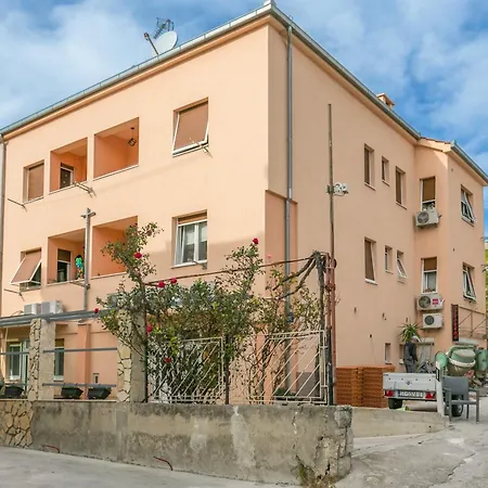 דירה With Parking Space - 14051